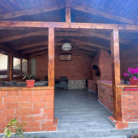 Casa Flori 호텔 Călimăneşti 외부 사진